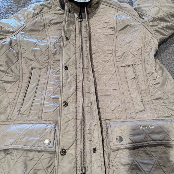 Barbour Beadnell quilted jacket - stone color. Size US 14 - Picture 11 of 11